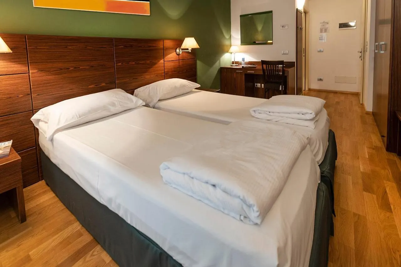 ***  Hotel Lago Di Garda Μαλτσεζίνε Ιταλία