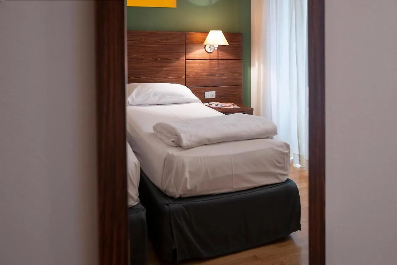Hotel Lago Di Garda Μαλτσεζίνε