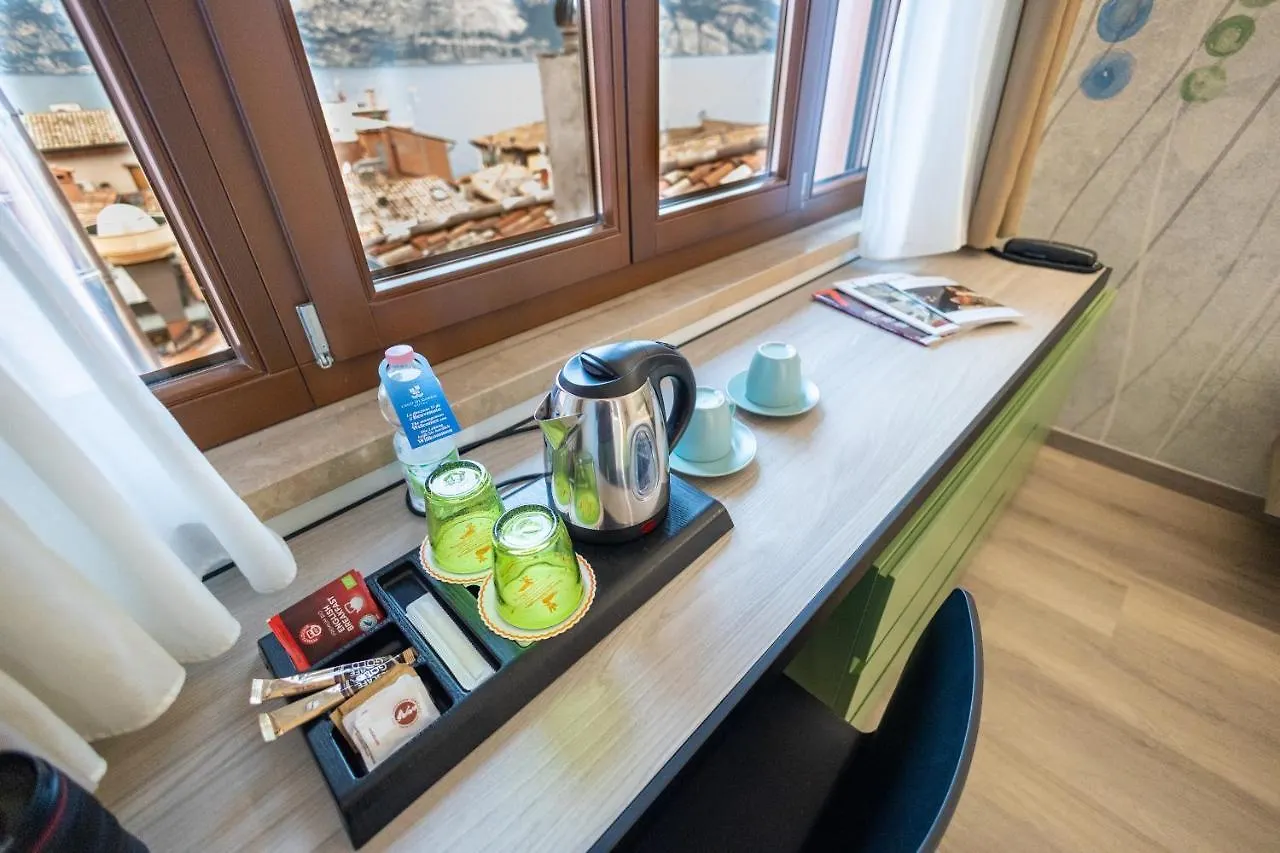 Hotel Lago Di Garda Μαλτσεζίνε