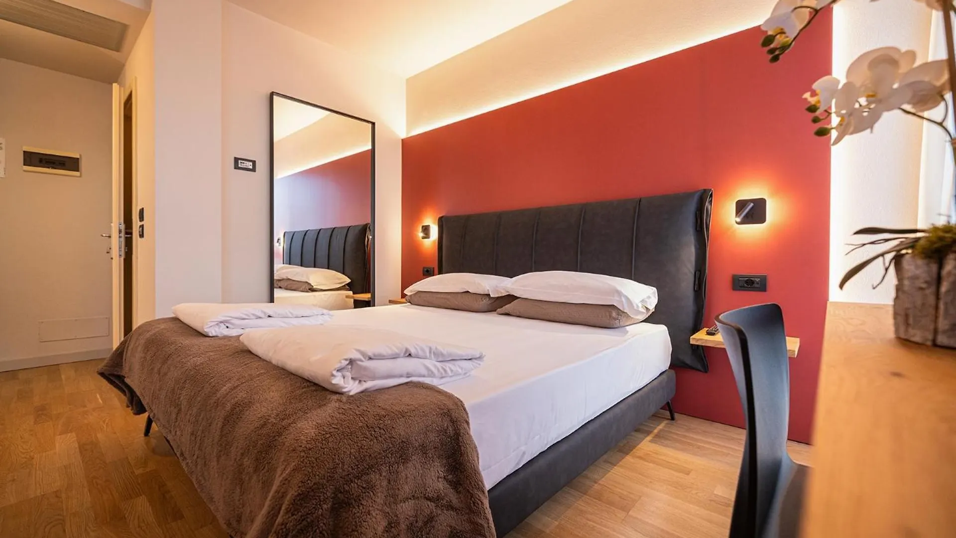 Hotel Lago Di Garda Μαλτσεζίνε