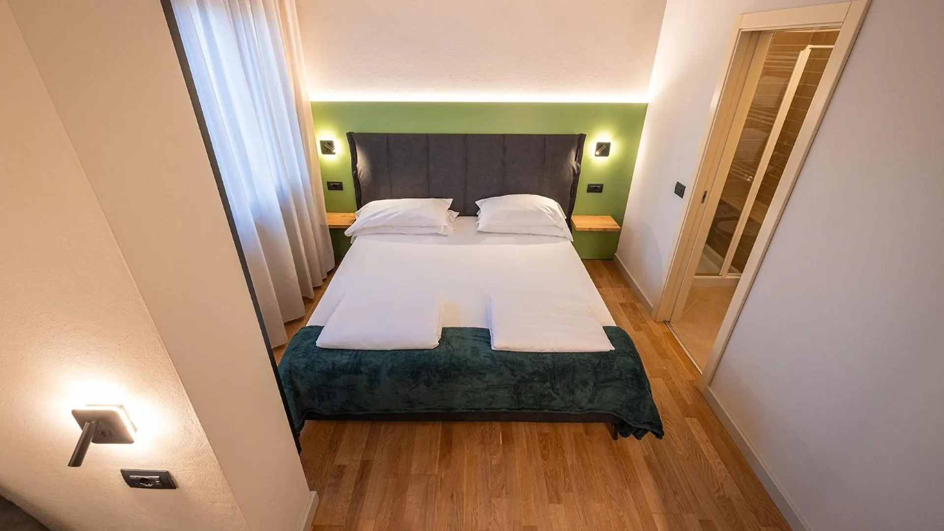 Hotel Lago Di Garda Μαλτσεζίνε