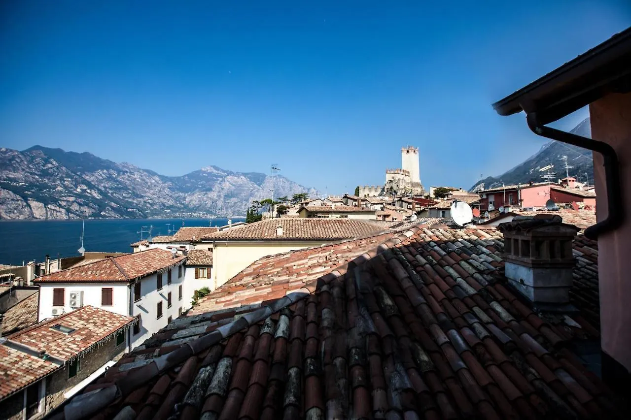 Hotel Lago Di Garda Μαλτσεζίνε