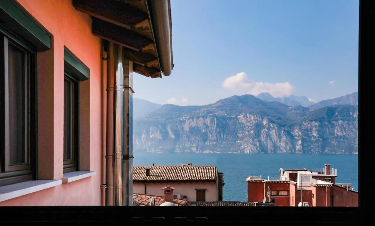 Hotel Lago Di Garda Μαλτσεζίνε