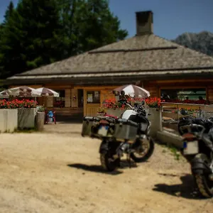 Baita Deona Inn